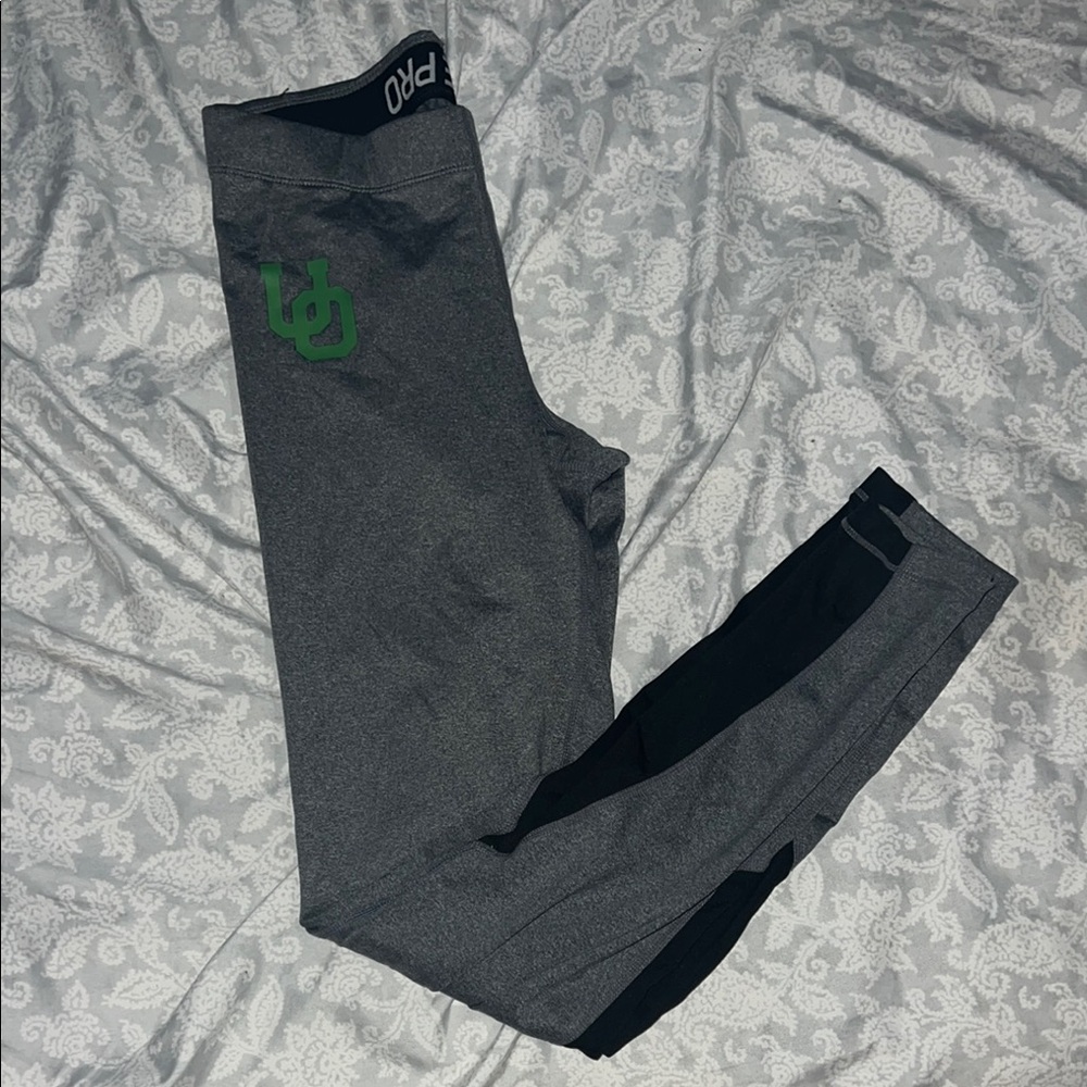 Nike Pro || University of Oregon Legging